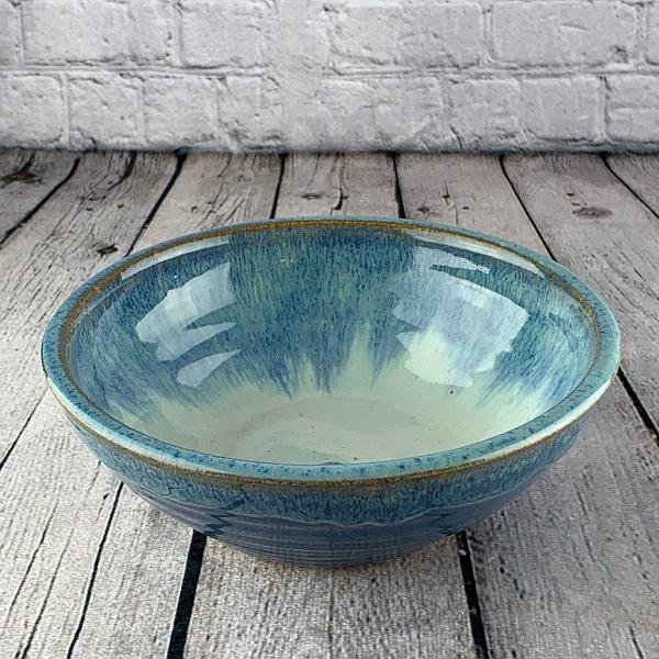 Serving bowl
